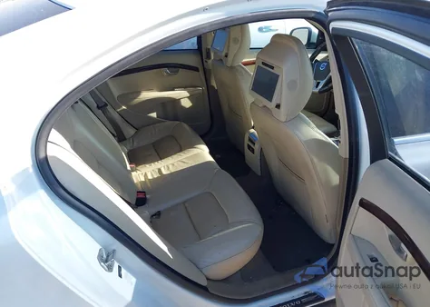 2015 Volvo S80 T5 z USA, uszkodzony, nr VIN YV140MAB5F1182557